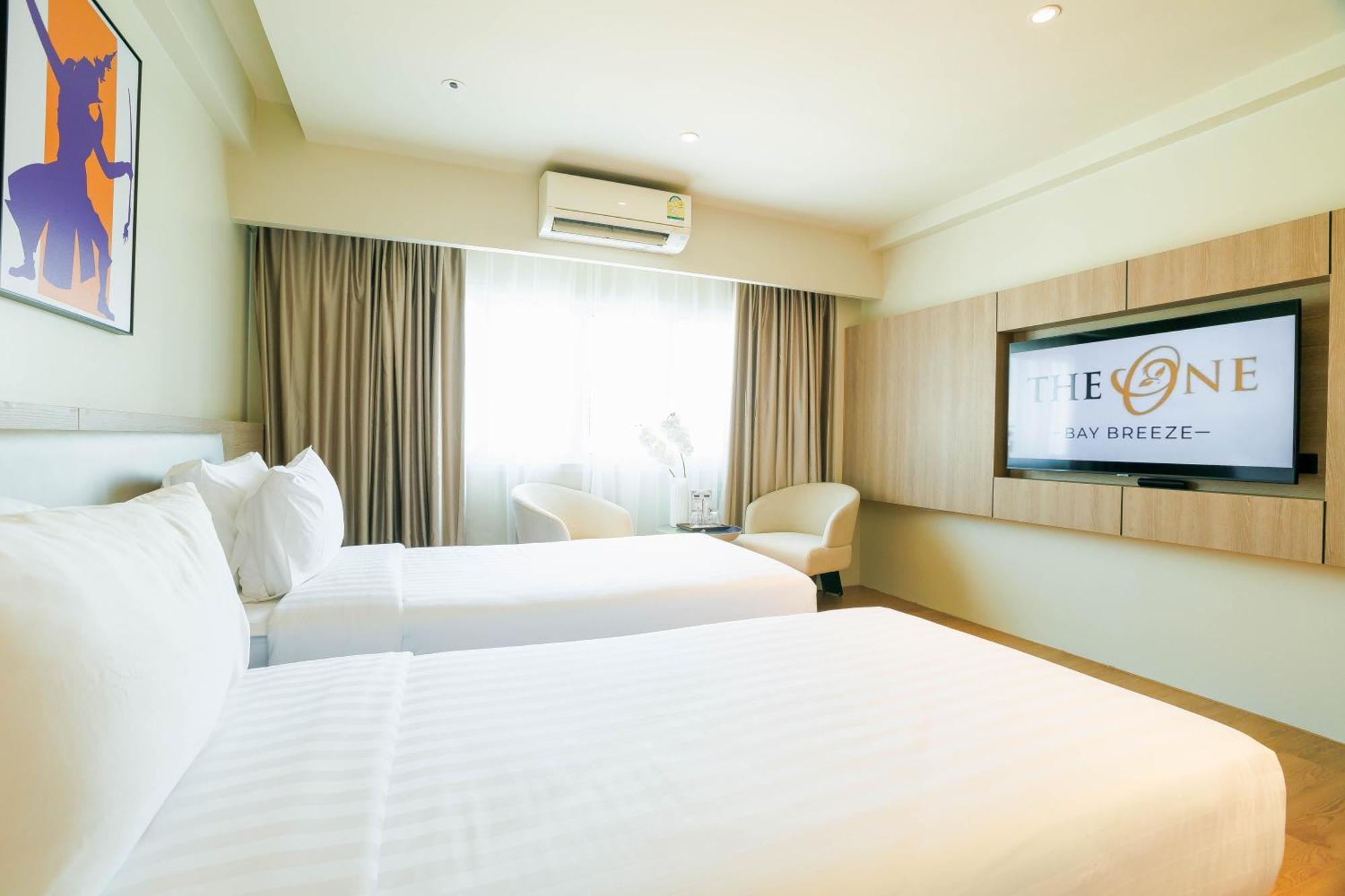 The One Bay Breeze Hotel Pattaya Ngoại thất bức ảnh