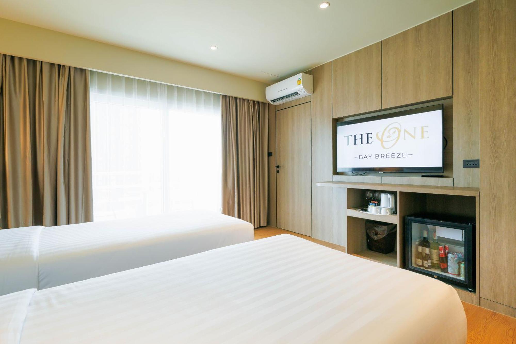 The One Bay Breeze Hotel Pattaya Ngoại thất bức ảnh